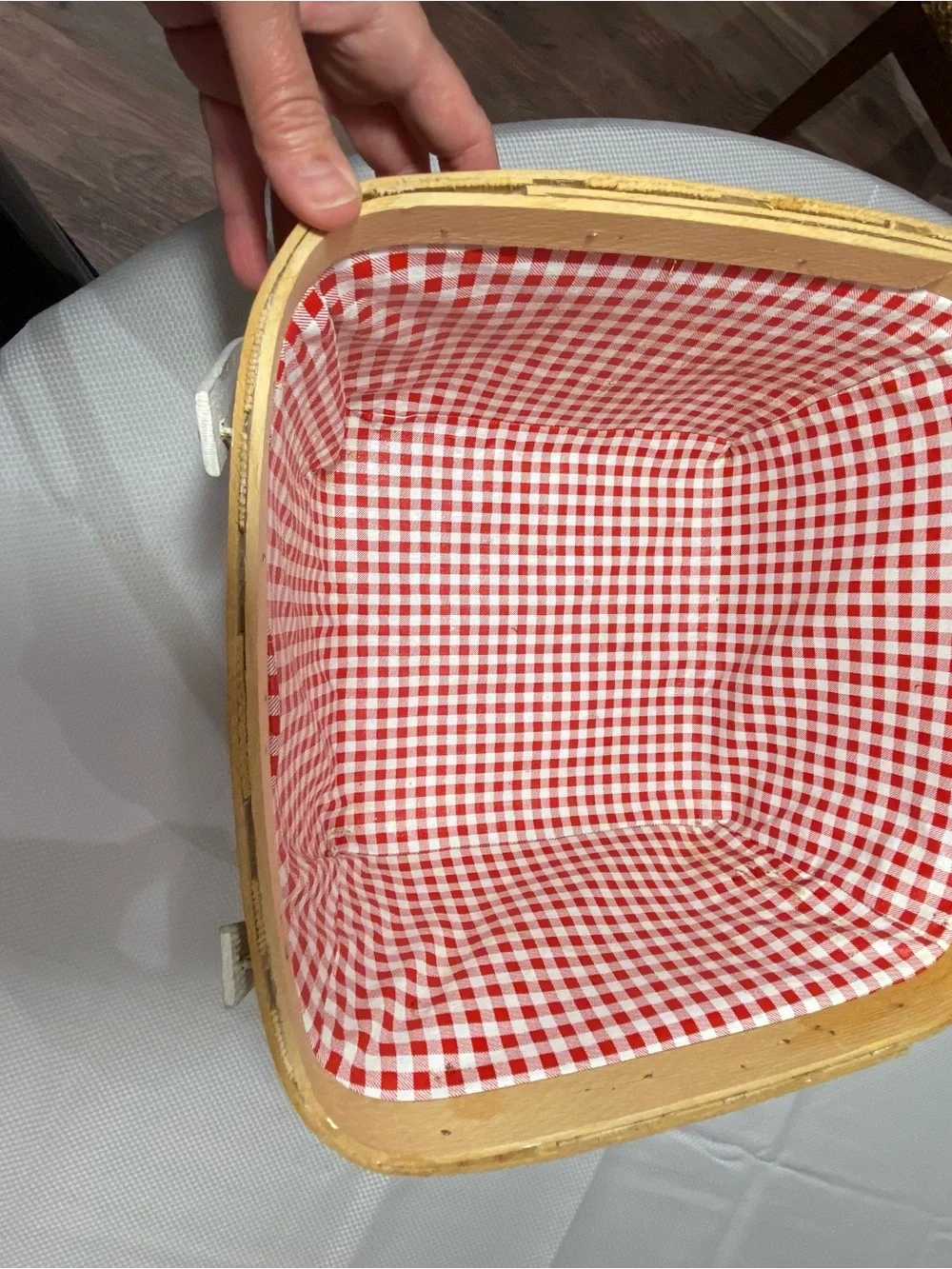 Woven Straw picnic basket w/White Handles red checkered lining